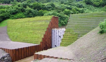 不透過型砂防堰堤