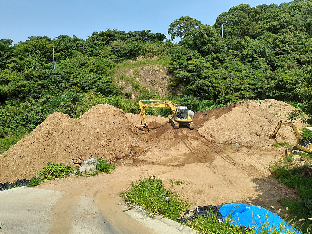 INSEM-ダブルウォール（INSEM-DW）の施工における建設発生土の仮置場事例