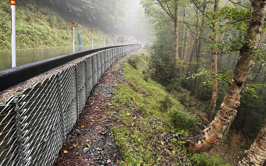 道路擁壁工・河川護岸工などの擁壁構造物