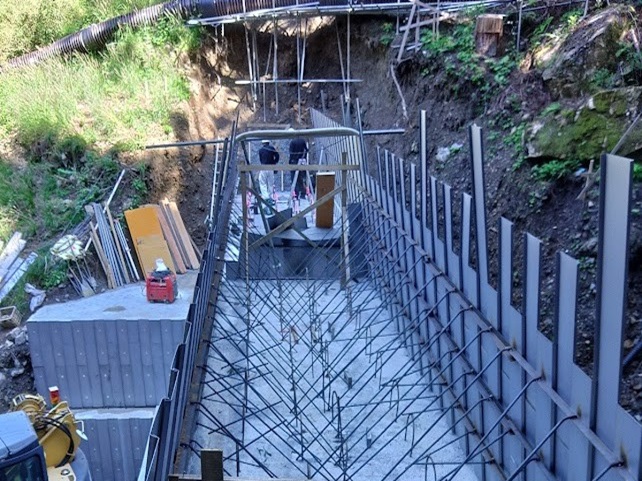 伸縮継目への使用